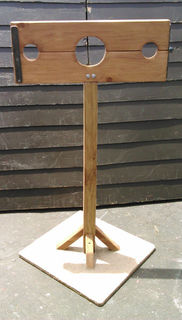 Stocks Medium with Single Post (H: 1.4m x W: 0.8m)