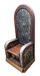 Curved Back Silver Throne (H: 1.7m x W: 0.83m x D: 0.61m)