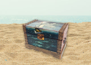 Treasure Chest #13 Small Painted (H: 22cm x W: 31cm x D: 19cm)