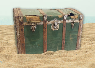 Treasure Chest #3 Green Large (H: 60cm x W: 85cm x D: 52cm)