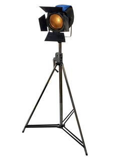 Studio Light Medium (H: 1.5m x W: 0.3m)