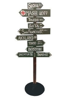MILITARY Signpost ‘Mash' (H: 1.45m x W: 0.8m)