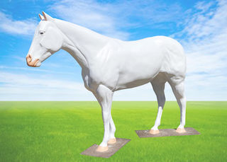 Unicorn / White Horse (H: 1.8m x L: 3m x D: 0.6m)
