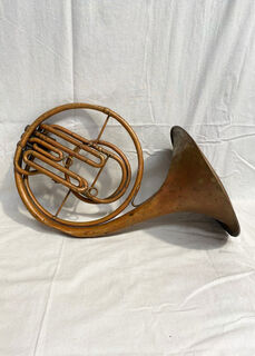 French Horn Large