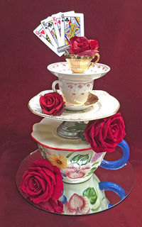 Alice in Wonderland #1 Centrepiece (H: 50cm)