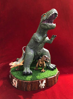 Dinosaurs Centrepiece (H: 35cm)
