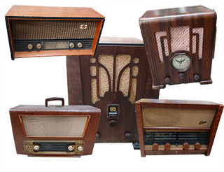 Radio Wooden Assorted.