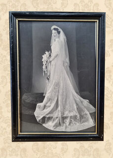Framed 1930’s Brides Portrait Black & White (H: 34cm W: 25cm)