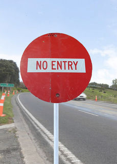 SIGN: No Entry - Red circular (D: 0.6m)