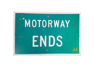 SIGN: Motorway Ends (W: 0.9m x H: 0.6m)