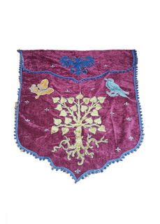 Banner Maroon Paisley Drop with Tassles (L 1.75m x W 0.88m)