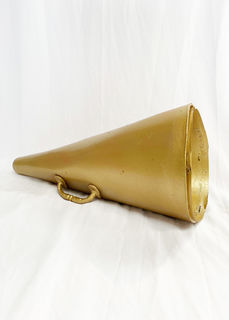 Gold Megaphone Medium (L: 43cm D: 18cm)