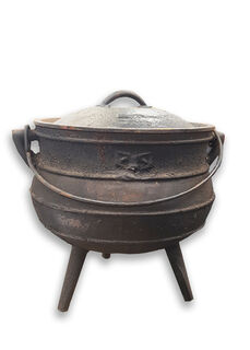 Cauldron Small Metal w/ Legs + Lid (H: 30cm D: 23cm)