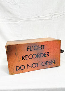 Military Box #17 Flight Box Small (L: 49cm x W: 18cm x H: 23cm)