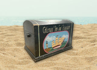 Treasure Chest #21 Coleman Medium (H: 25 x W: 34cm x D: 21cm)