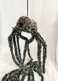 Spider Fluffy Black + White (1m span)
