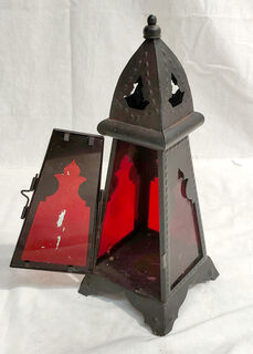 Cone Lantern w/ Red Glass (H:31cm x W: 12cm x D: 12cm)