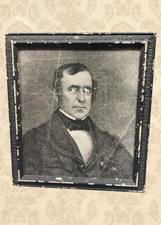 Framed Haunted Portrait of Man (H: 40cm W: 36cm)