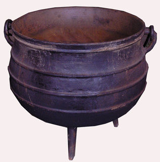Cauldron Medium Metal w Lid (H40cm x D36)