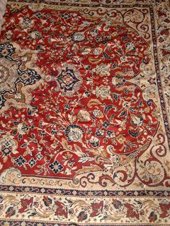 Persian red w/beige  blue (2.4m x 3.3m) worn condition burn marks