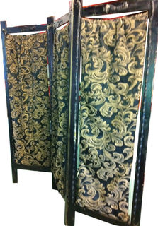 #03 Screen black frame with gold/black material (H190cm x W180cm)