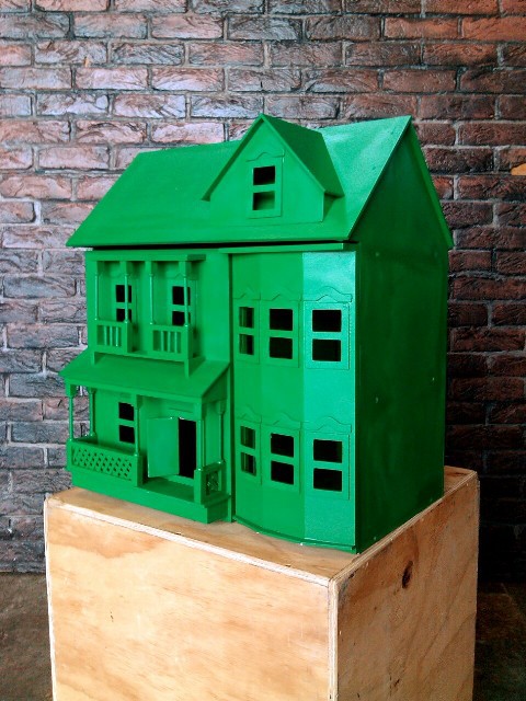Monopoly House Green (0.54 x 0.39 x 0.61m) - First Scene - NZ's largest prop &amp; costume hire company.