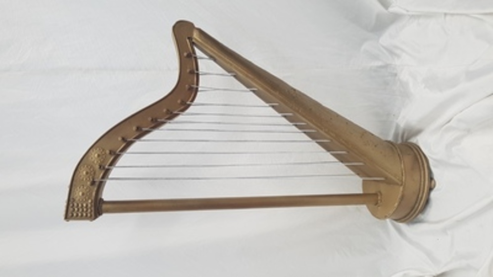 Harp (H: 1.3m)