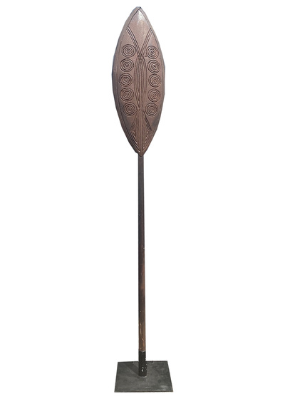 Carved Island Paddle (H: 2.9m x W: 0.4m)