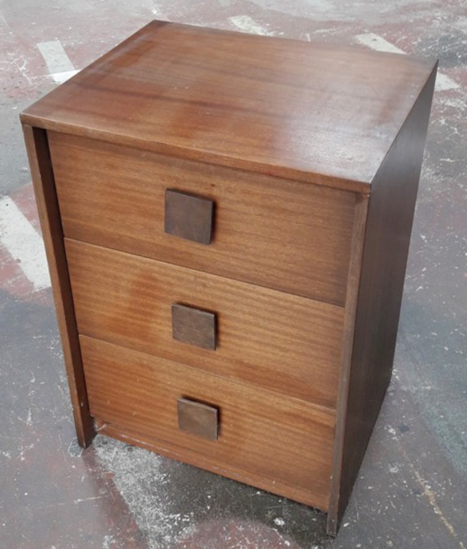 Bedside Drawers Wooden Veneer (H: 66cm x W: 49cm x D: 40cm)