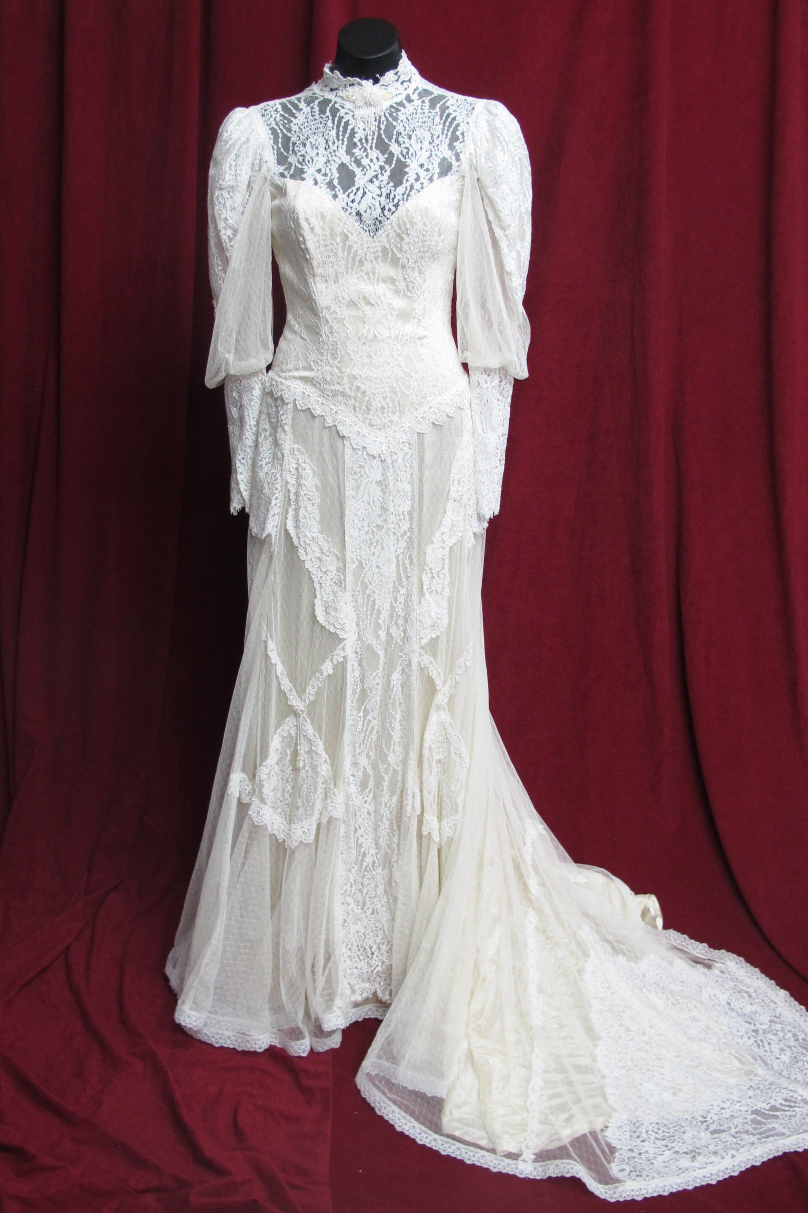 WeddingWedding Dress Victorian Style High Neck Lacey sz. 10. 45320094
