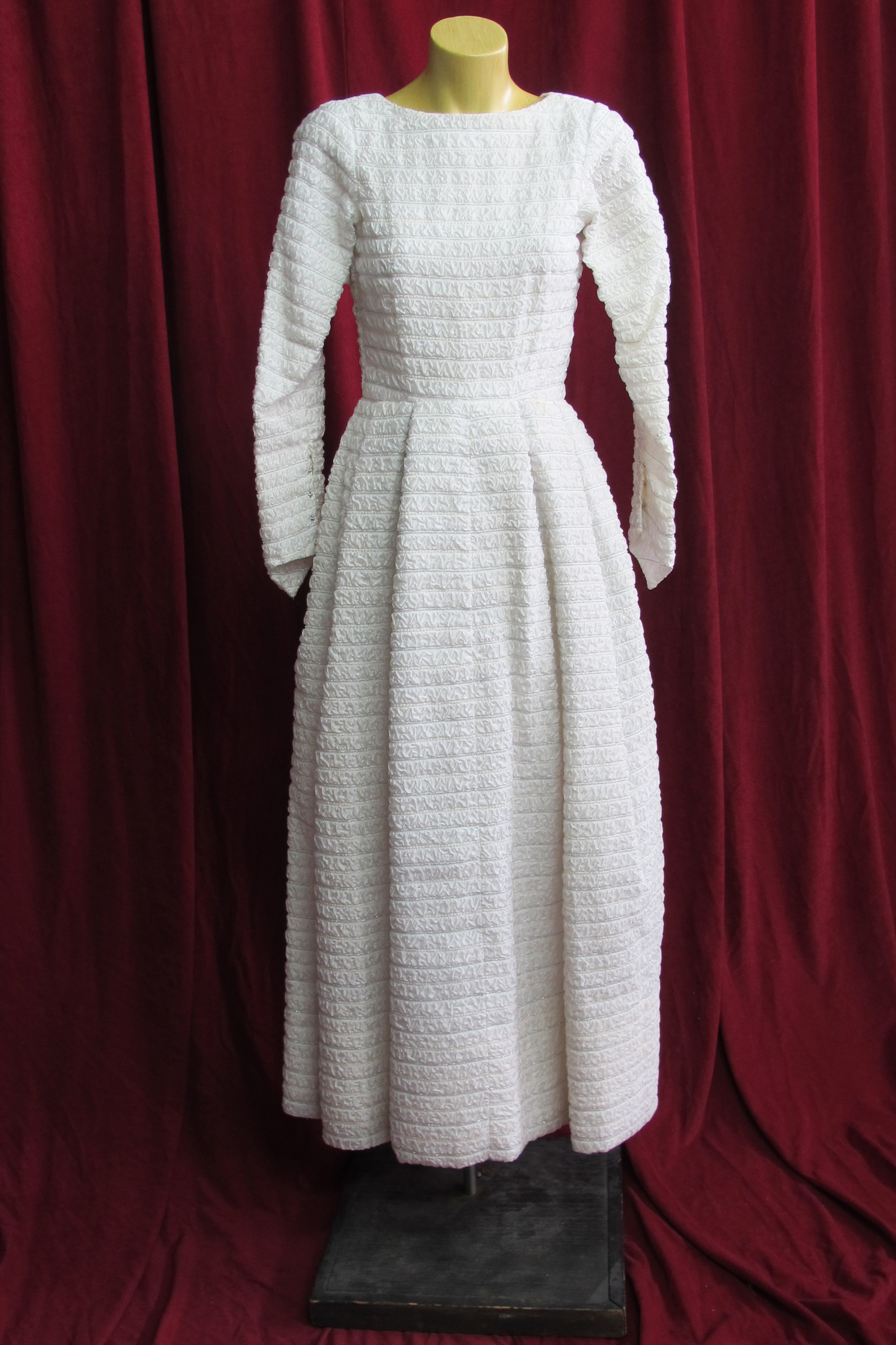 Wedding Dress 1950s Textured sz.8