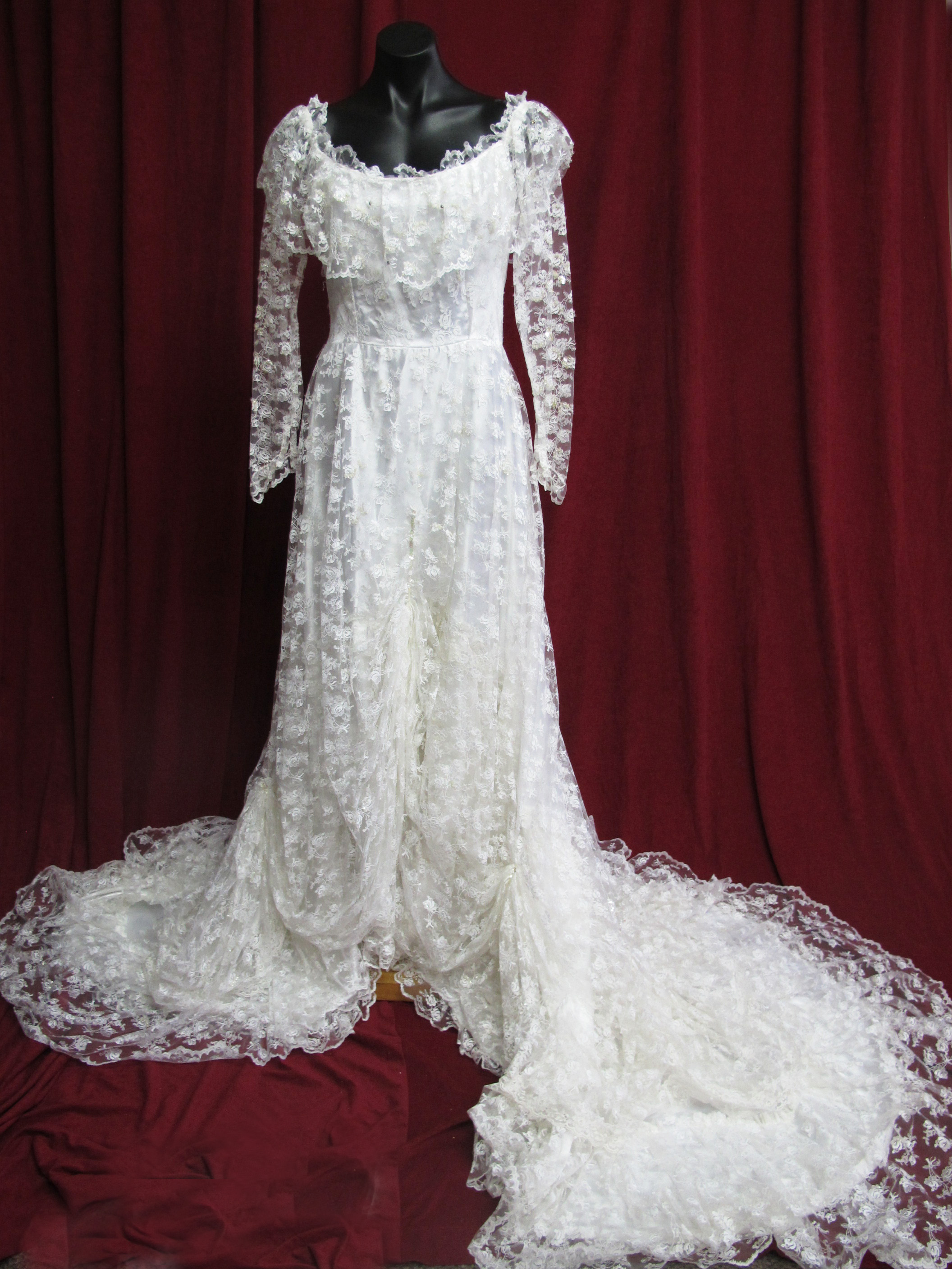 Wedding Dress Lacy Full Train sz.10 45320132