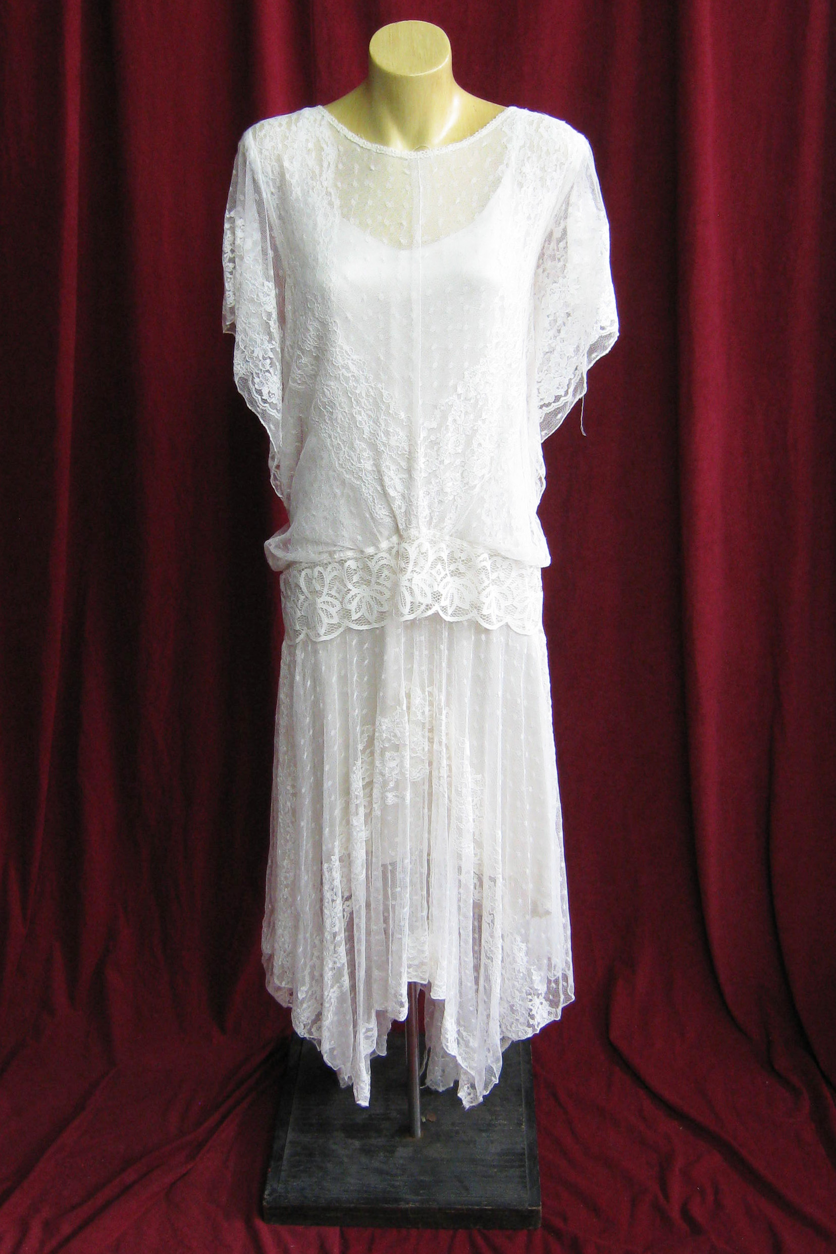 Wedding Dress 1920s Cream Lace Handkercheif Hem sz. 10 45019749