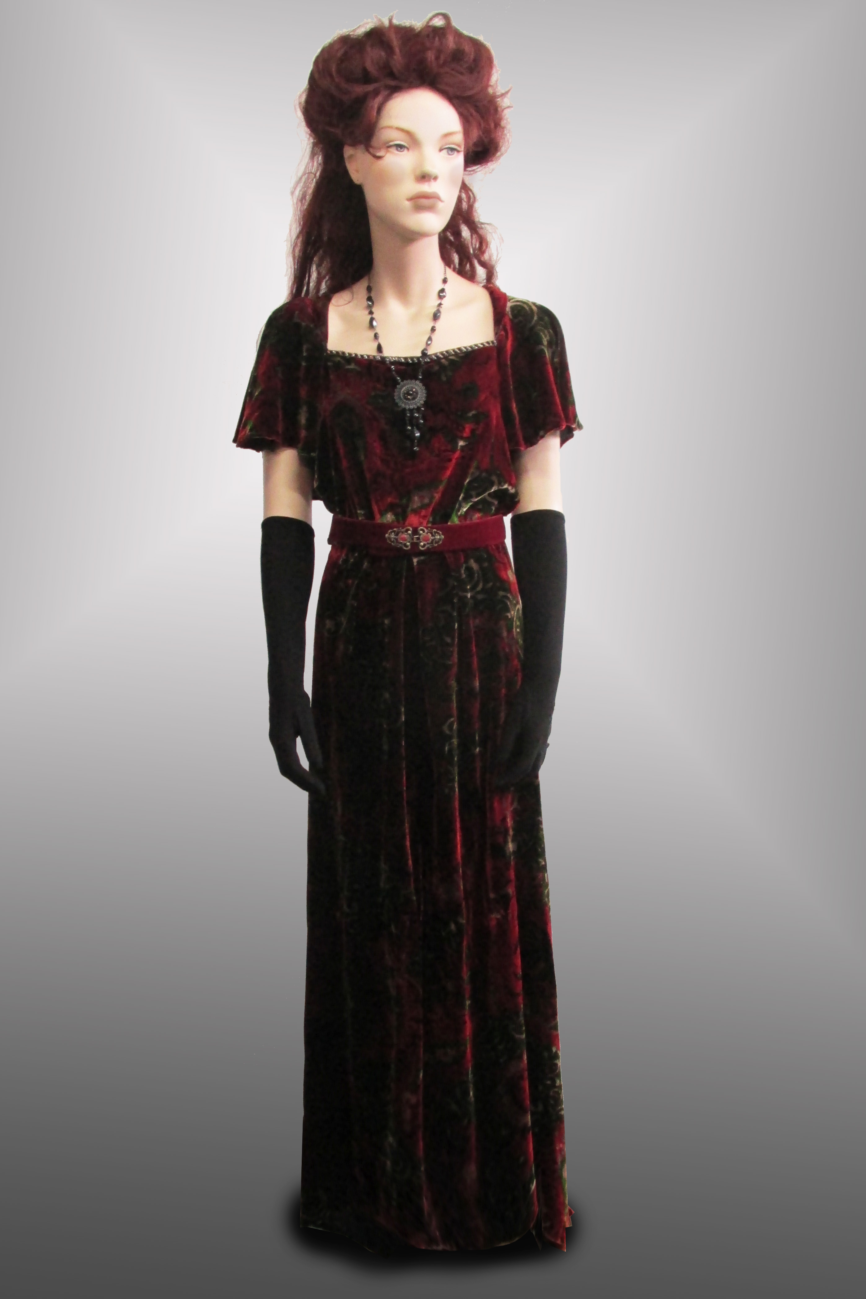 Evening Gown Maroon Davore 1900s