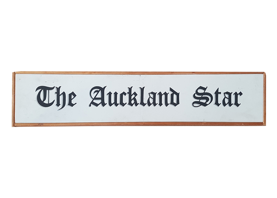 SIGN: Auckland Star (W: 1.03m x W: 0.24m)