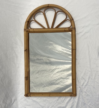 Mirror #20 Cane frame (W: 530cm x H: 950cm)