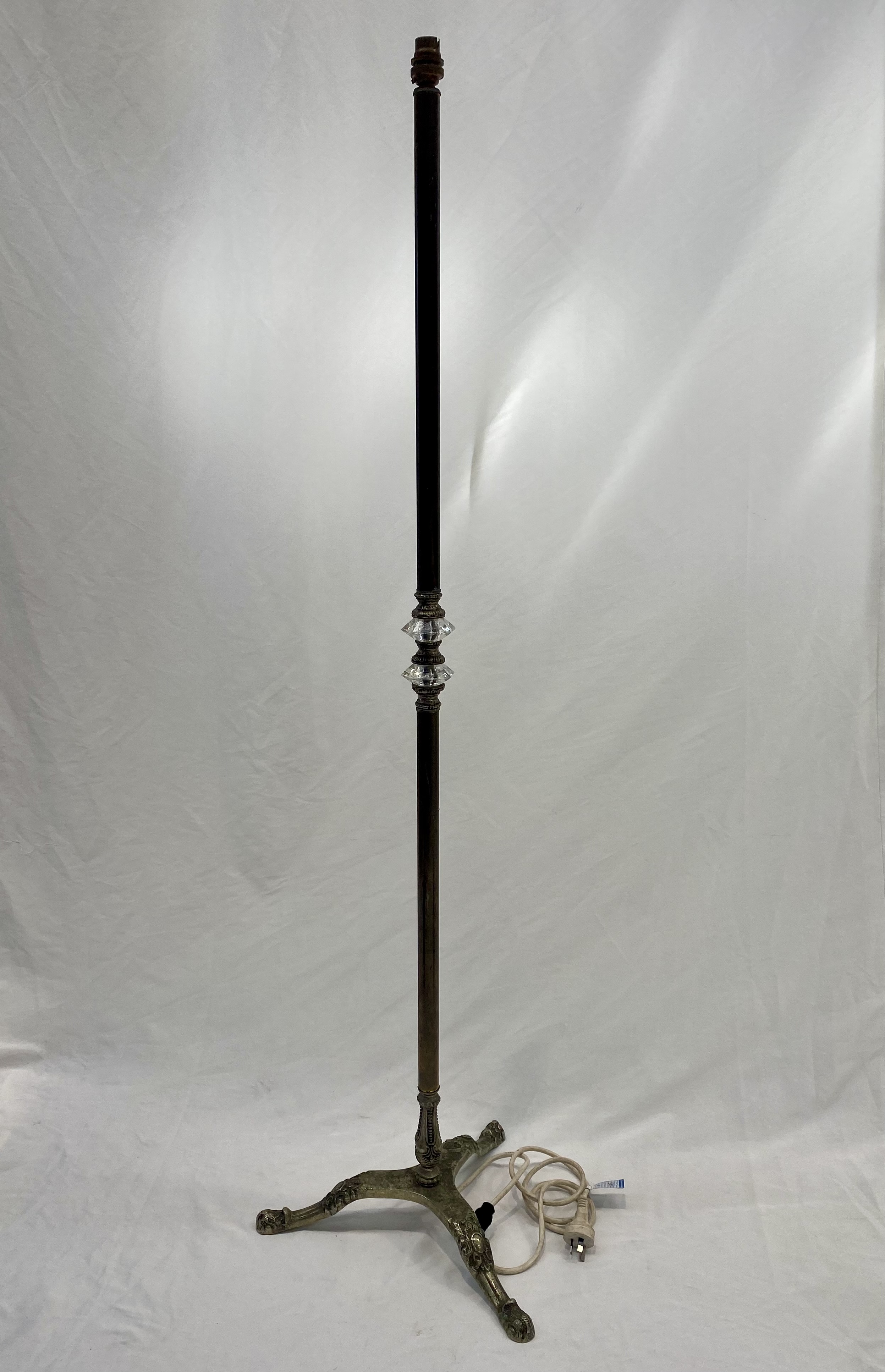 Standing Lamp #8 Brass w/ Glass Insert (working) w/ Shade (H: 1.35m)