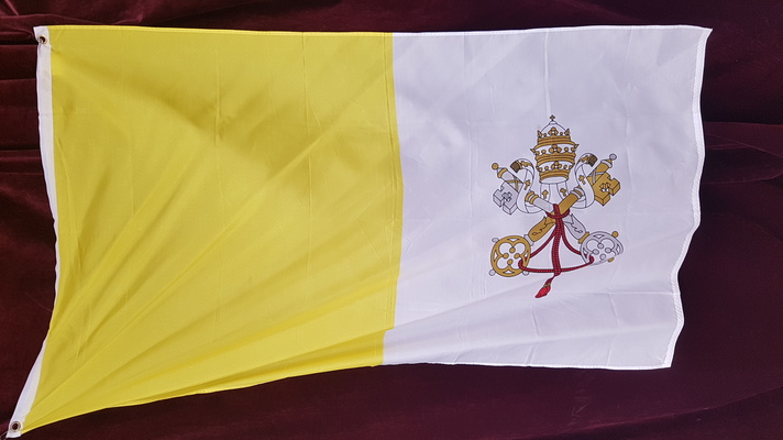 Vatican City Flag (1.5m x 0.9m)