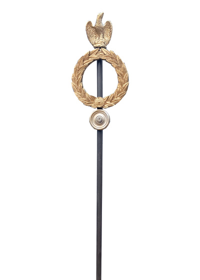 Gold Wreath w/ Eagle on Pole (H: 2.5m)