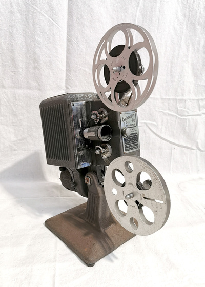 Kodascope Film Projector w/ Reels (H: 39cm W: 15cm D: 30cm