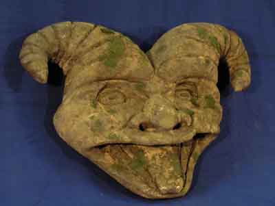 Gargoyle Head #3 Pan (0.6m x 0.9m x 0.2m)