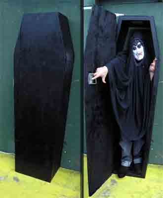 #14 Coffin Stand Up Dracula (2.03m x 0.6m x 0.38m)