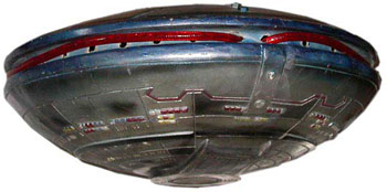 Flying Saucer w/ Lights (D: 0.65m)