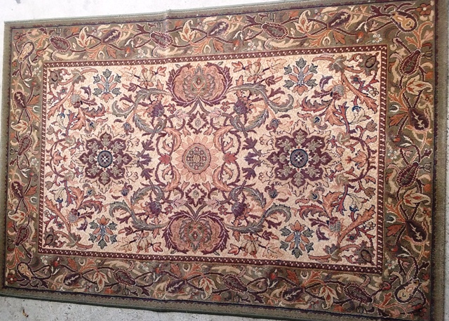 Persian Cream, Green (1.8m x 1.2m)