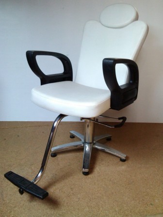 Dentist/Salon/Barbers Chair (1.15m x 1.15m x 0.6m)
