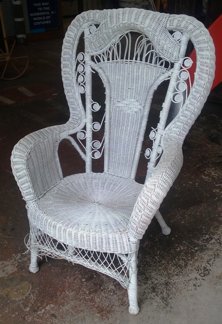 Cane chair #04 Victorian White [x= 1] Slightly Damaged