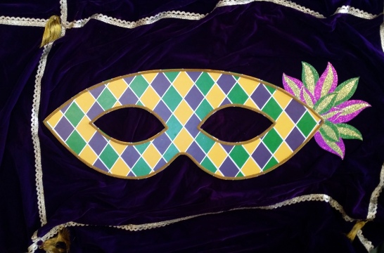Mardi Gras Mask (L: 1.4m x H: 0.47m)