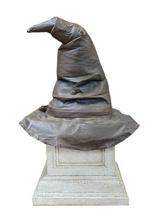 Harry Potter Sorting Hat (H: 57cm x W: 30cm x D: 30cm)