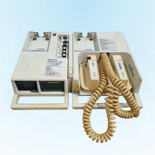 Defibrillator #2 LifePak 5, 80s - 90s (H:10.5cm x L: 40cm x D: 33cm)