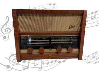 Radio Wooden Large #2 Echo (H: 39cm x L: 49cm x W:23cm)